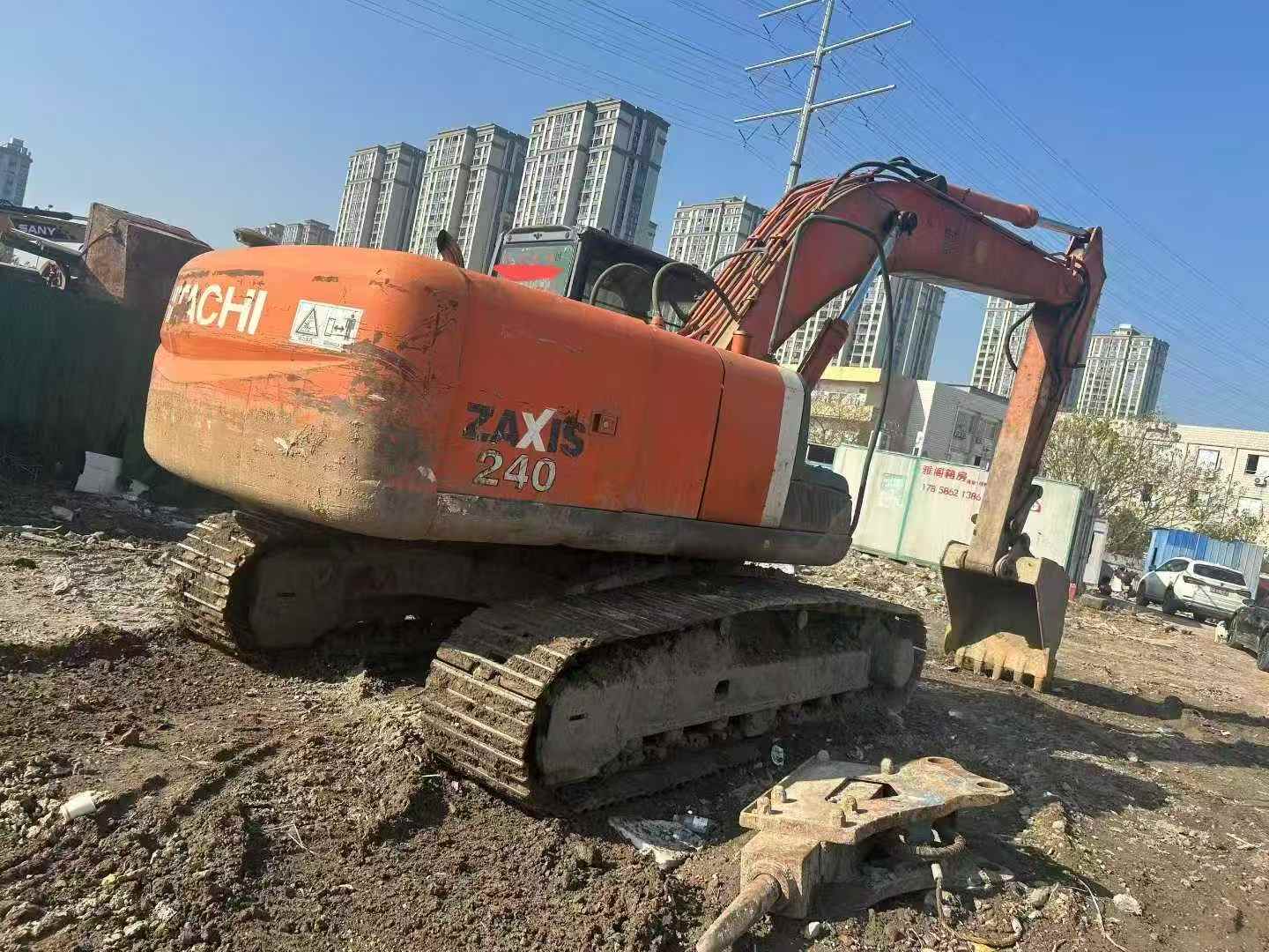 Used Hitachi ZAXIS200 Excavator 2012 Model / 2