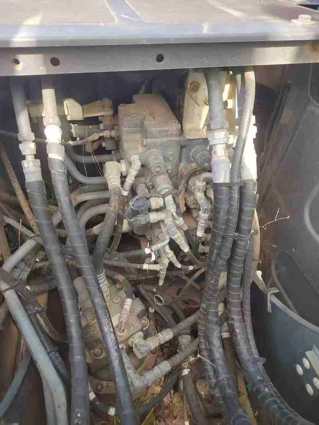 Used Sumitomo SH300 Excavator 2018 Model / 6