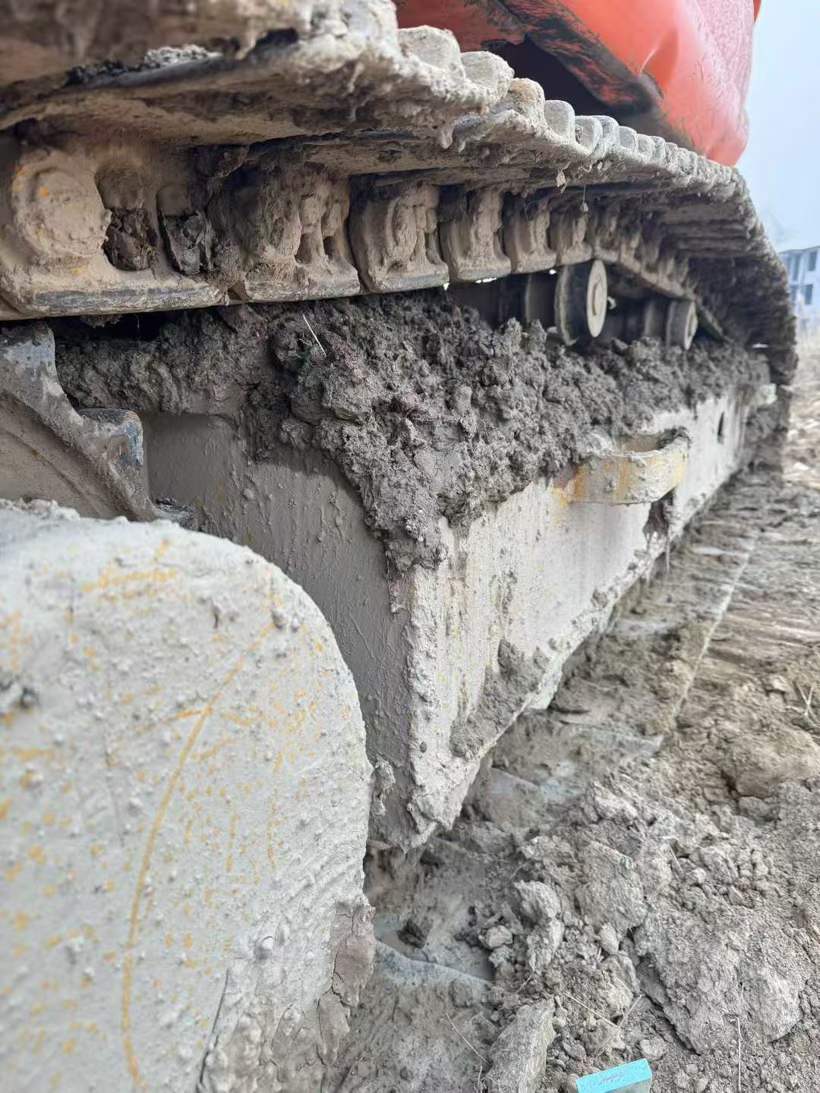 Used Doosan DH220-9E Excavator 2014 Model / 6