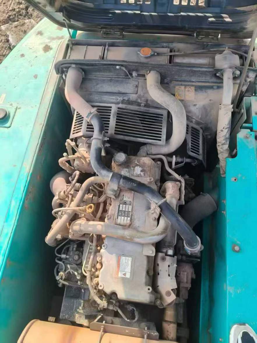 Used Kobelco SK210 Excavator 2013 Model / 2