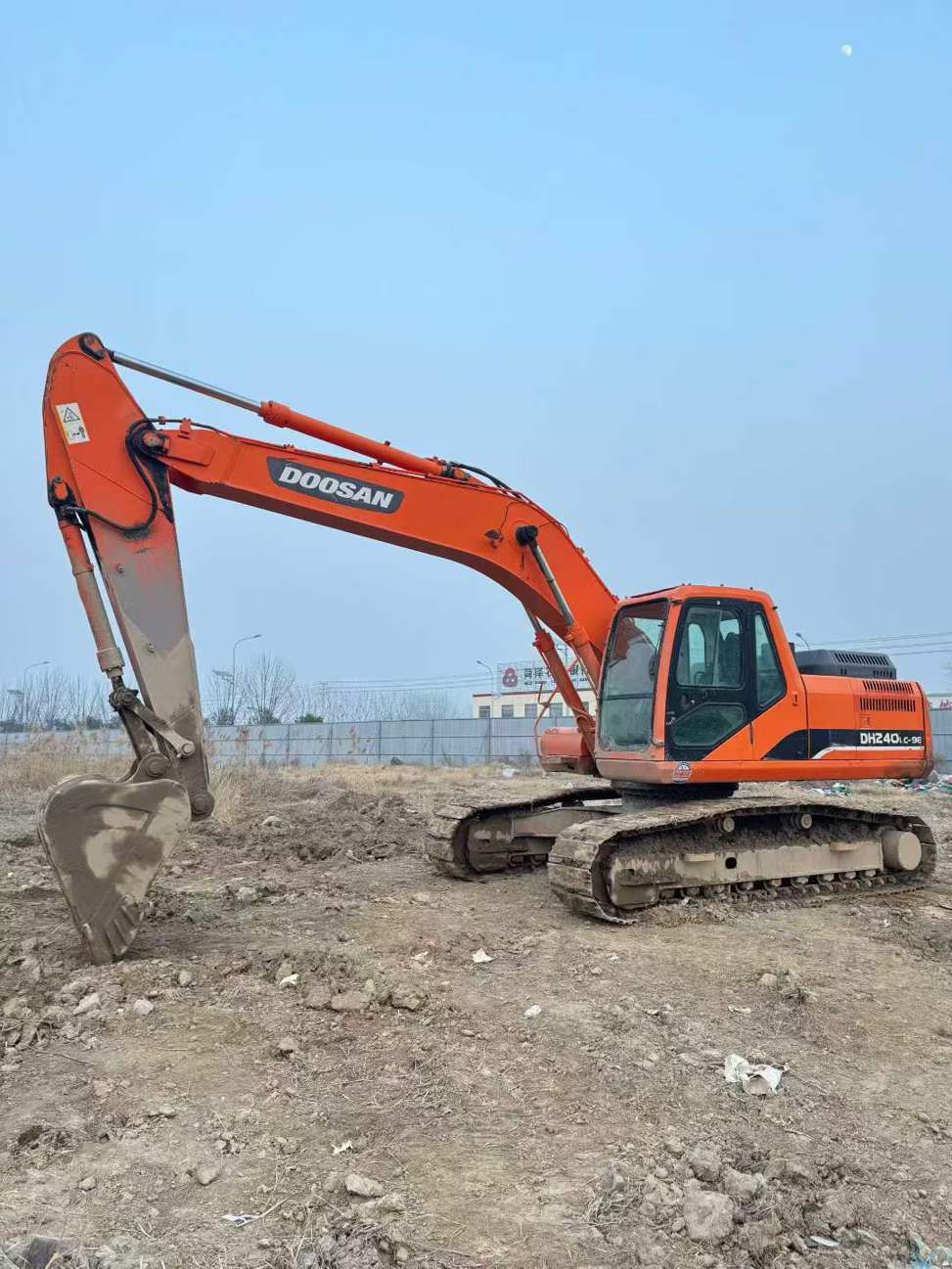 Used Doosan DH220-9E Excavator 2014 Model / 3