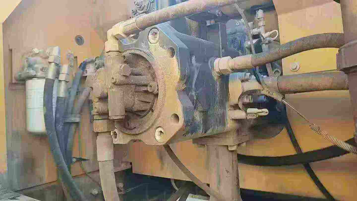 Used XCMG XE370DK Excavator 2019 Model / 3