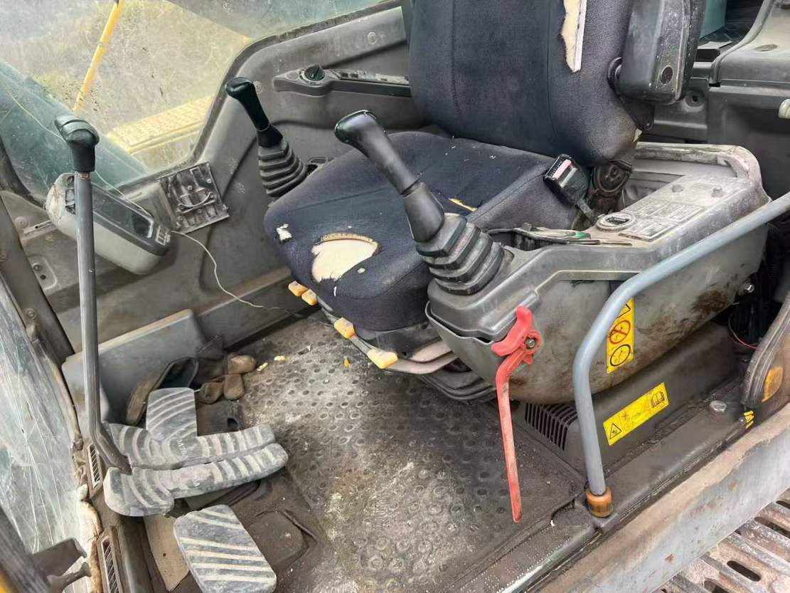 Used Volvo EC60 Excavator 2012 Model / 5