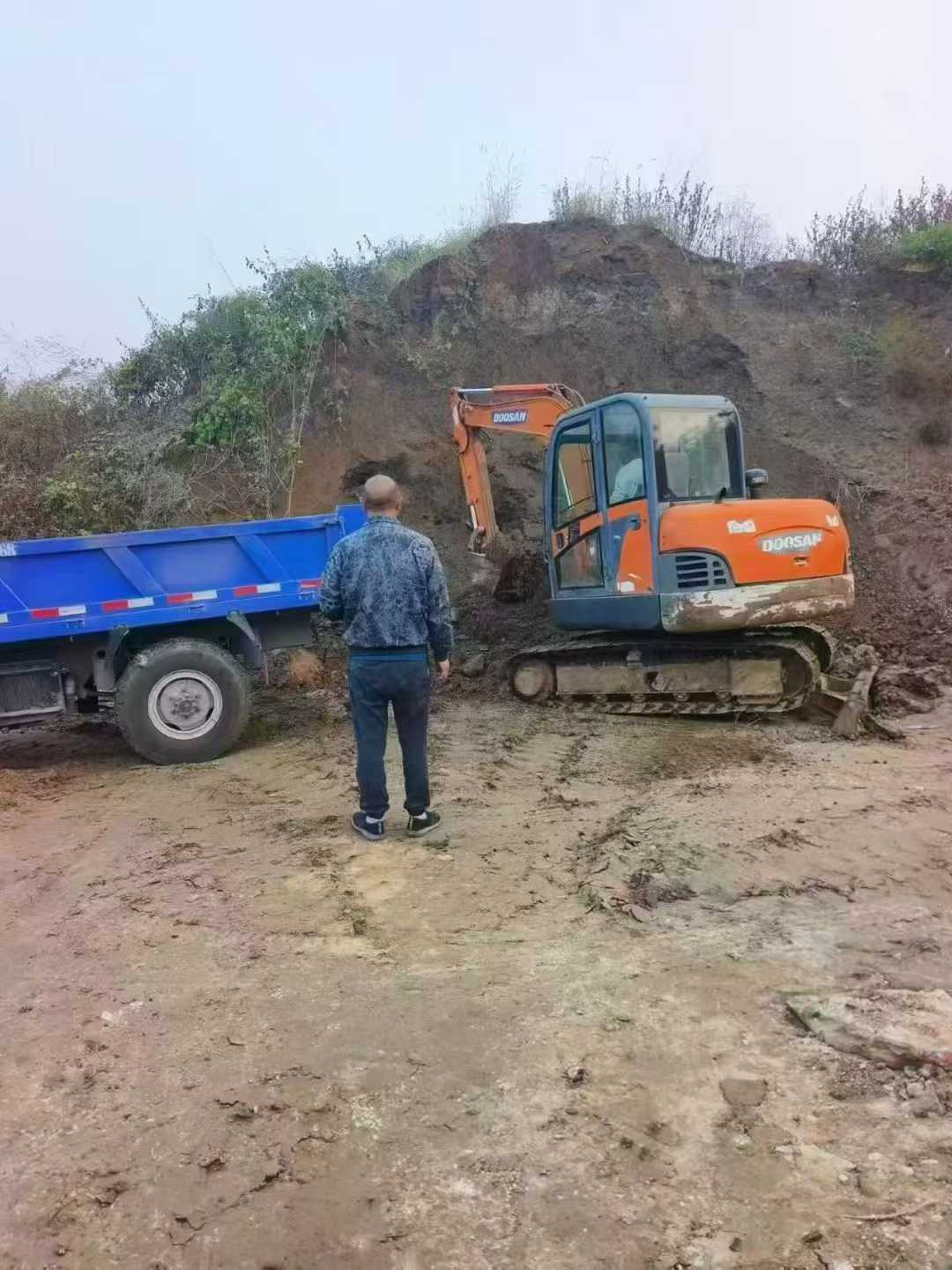 Used Doosan DX60 Excavator 2015 Model / 7