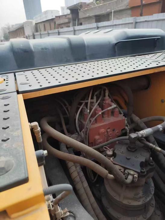 Buy Hyundai R75VS Used Excavator / 1