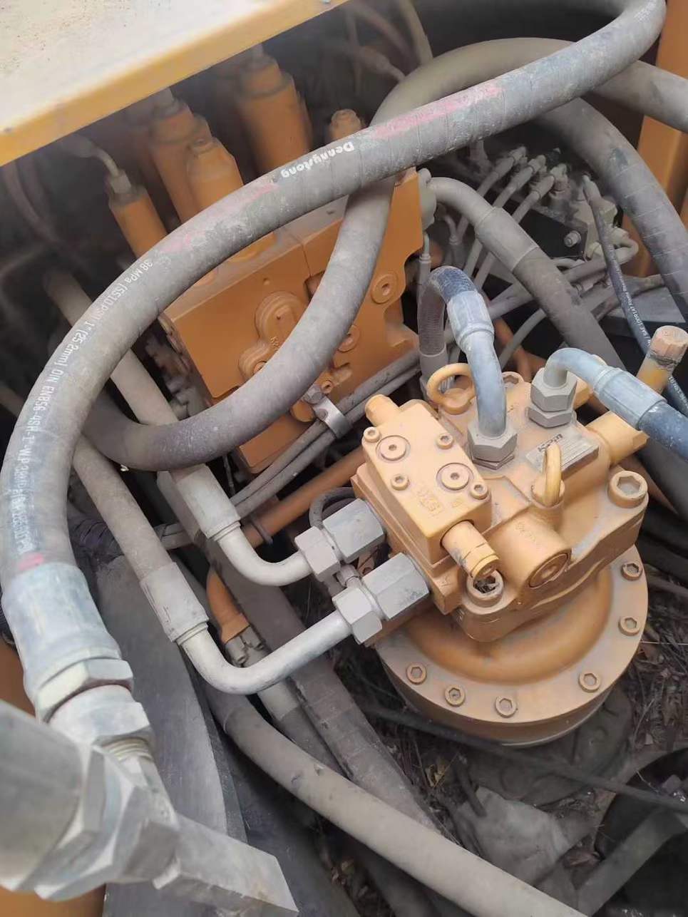 Used Sany SY215C-9 Excavator 2015 Model / 3