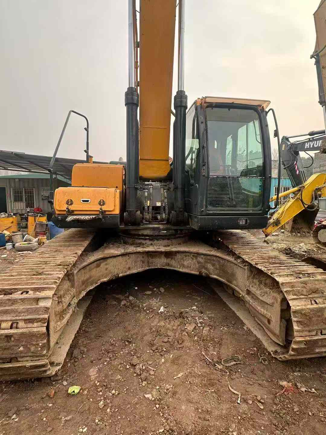 Used Hyundai 350LC-9V Excavator 2018 Model / 3