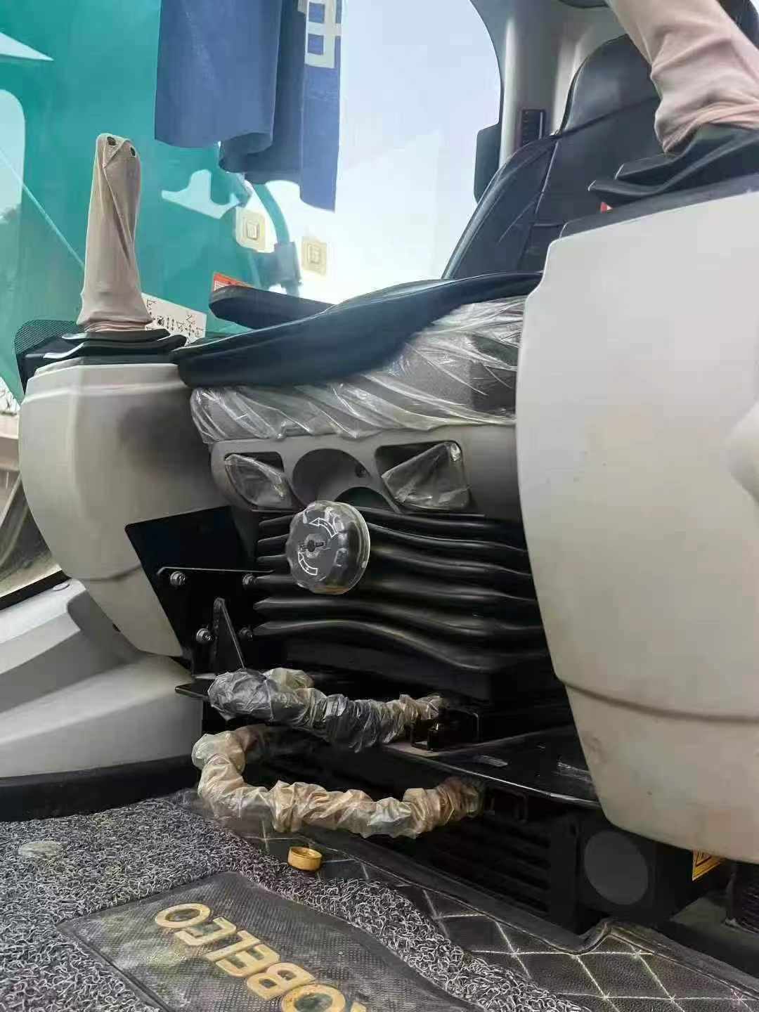 Used Kobelco SK200 Excavator 2023 Model / 7