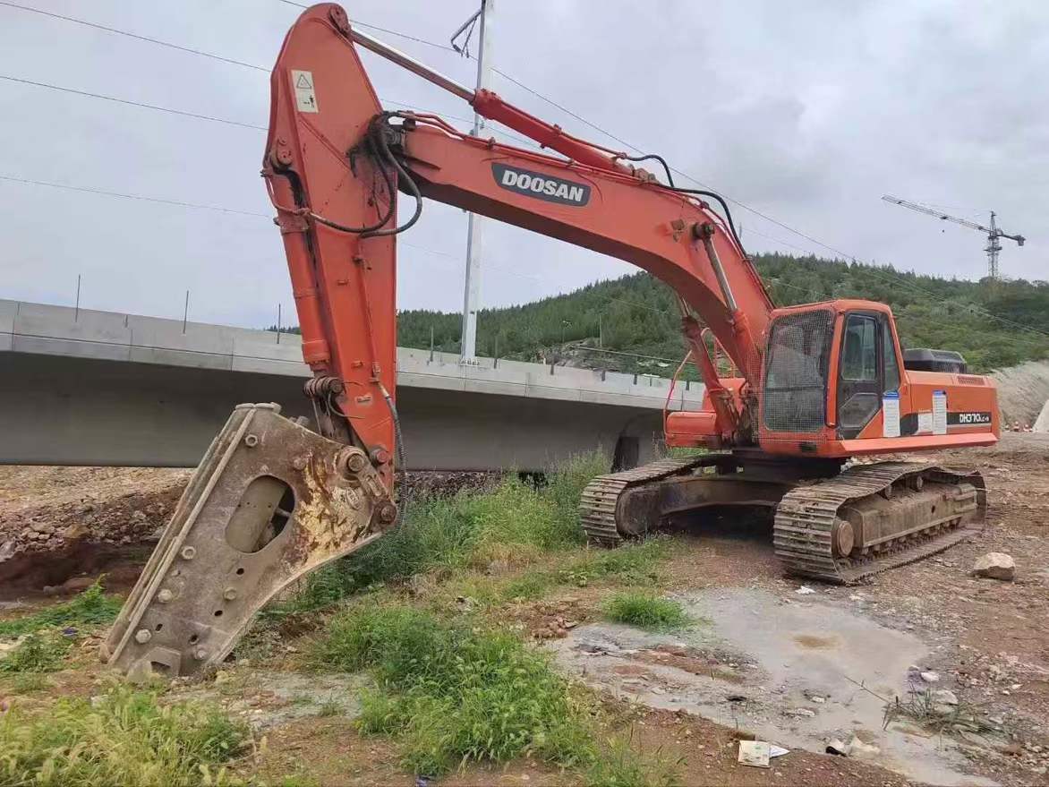 Used Doosan DH70 Excavator 2016 Model / 4