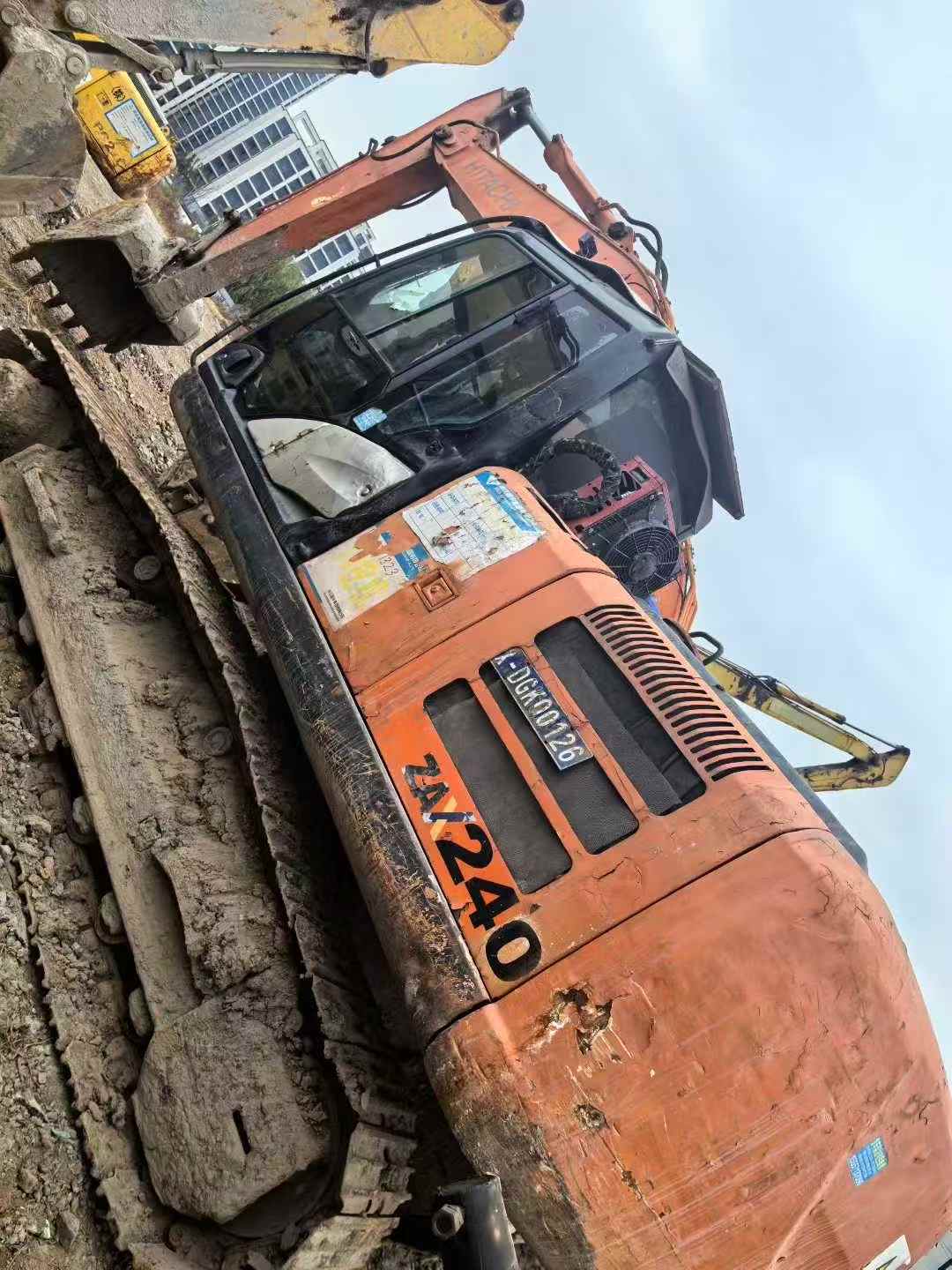 Used Hitachi ZAXIS200 Excavator 2014 Model / 2
