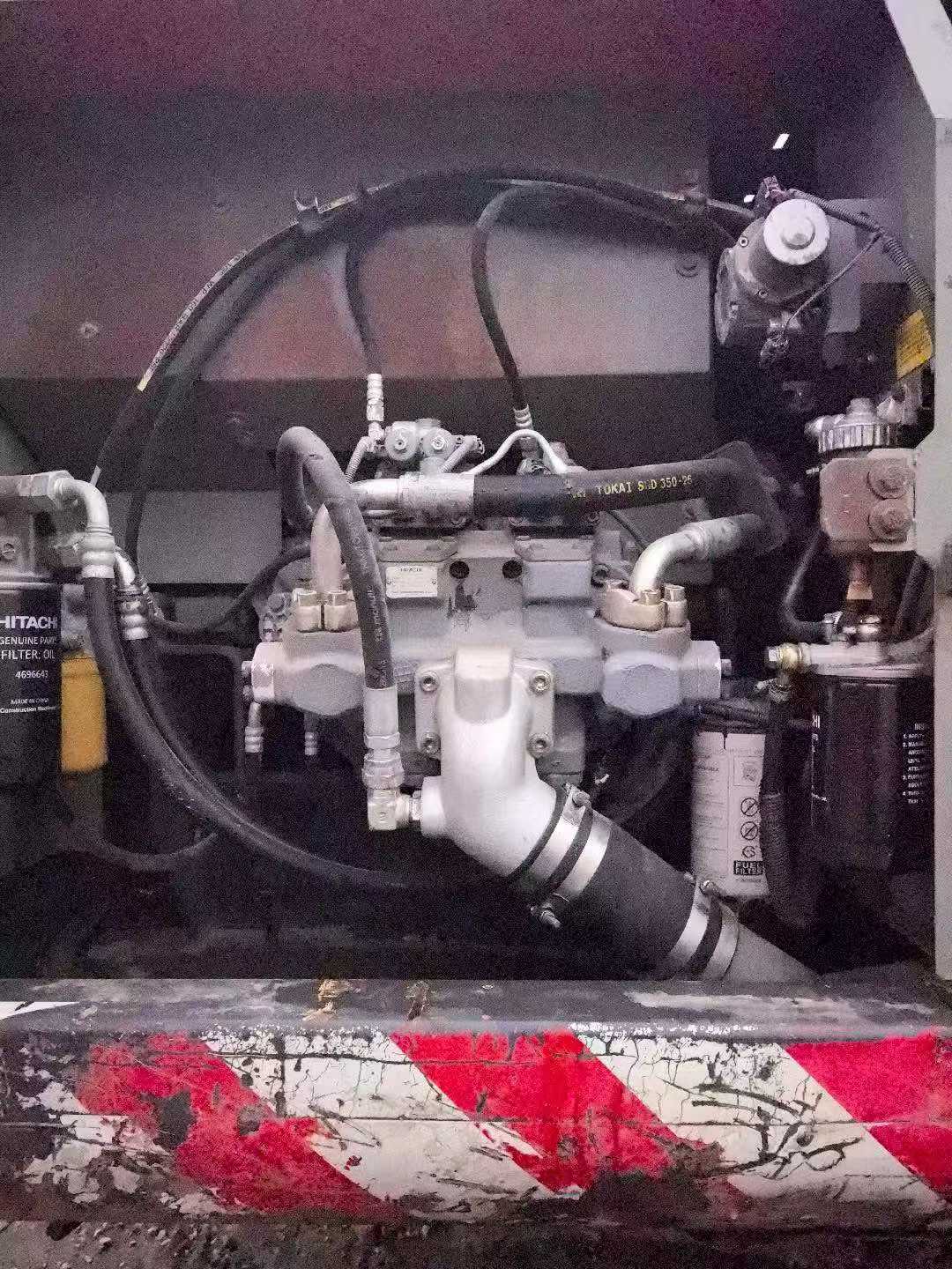 Used Hitachi ZAXIS200 Excavator 2014 Model / 4