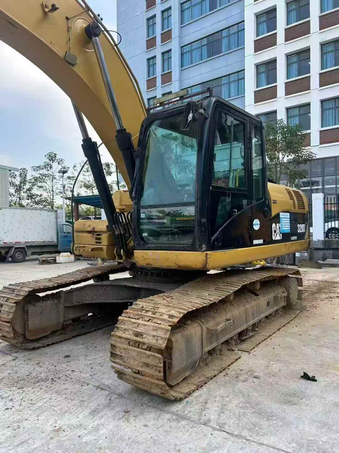 Used Caterpillar 320D Excavator 2011 Model / 3