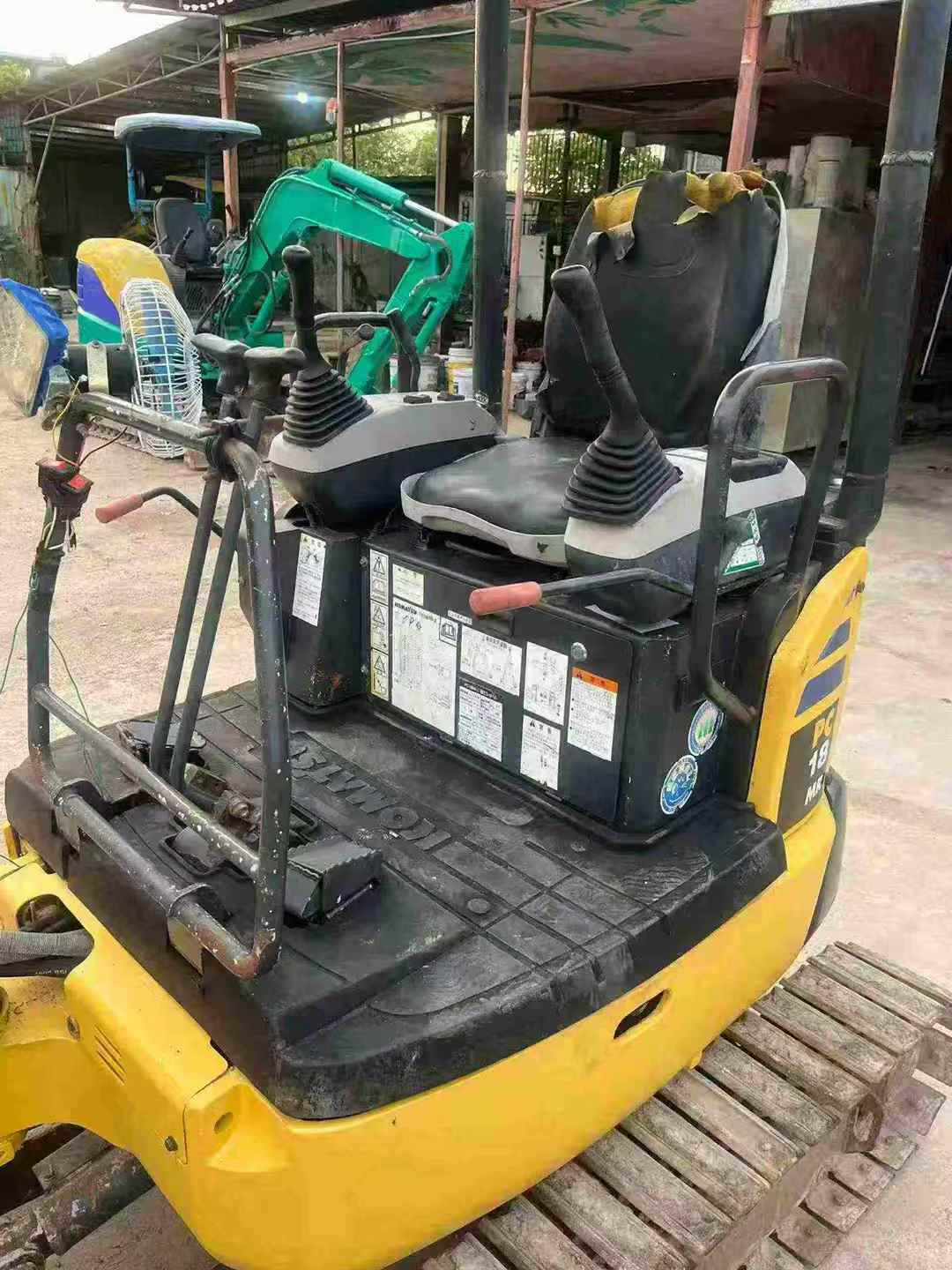 Used Komatsu PC18MR-2 Excavator 2016 Model / 4