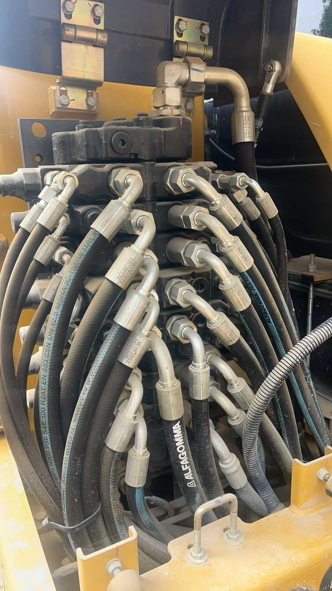 Used XCMG XE60 Excavator 2022 Model / 2