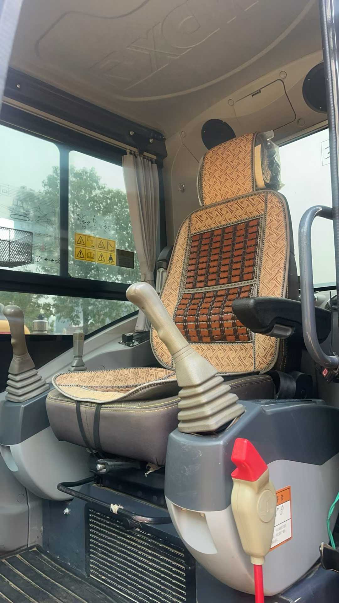 Used XCMG XE60 Excavator 2022 Model / 7