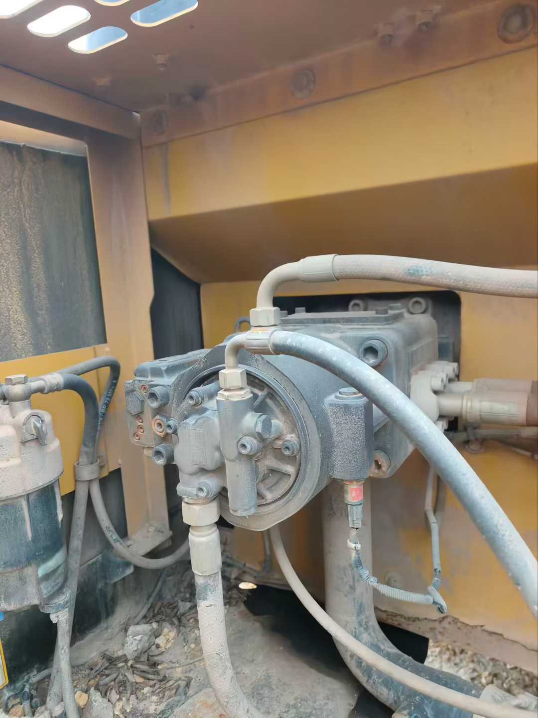 Used Sany SY245H Excavator 2017 Model / 4