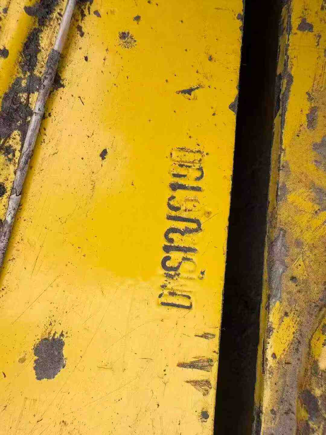 Used Komatsu PC220-8 Excavator 2016 Model / 3