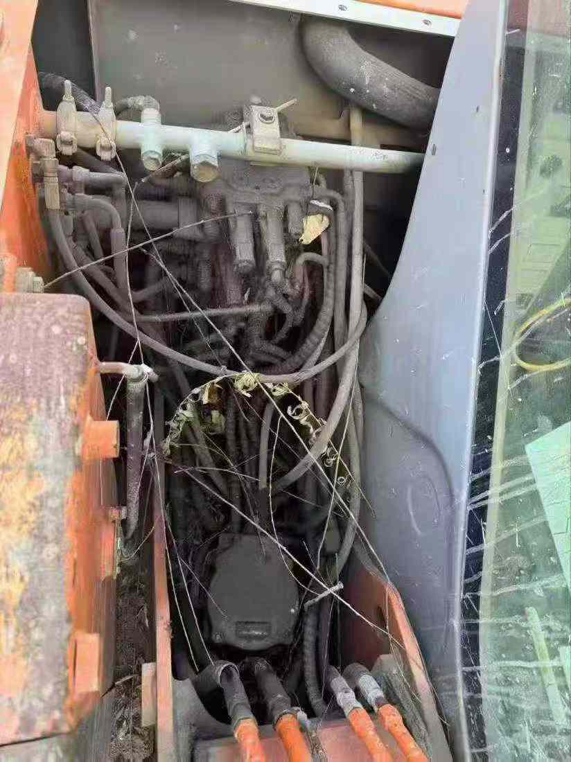 Used Hitachi ZX60 Excavator 2012 Model / 3