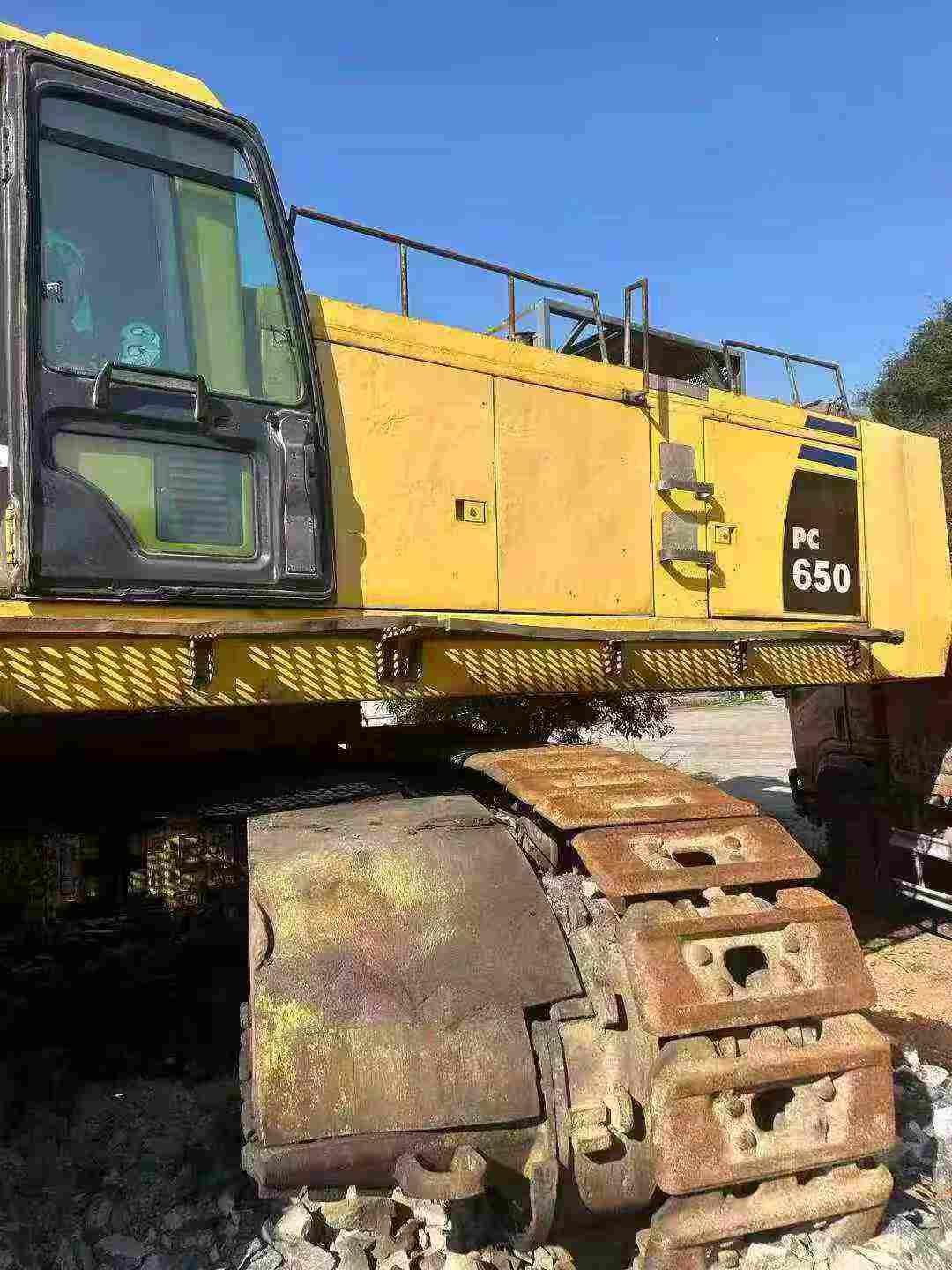 Used Komatsu PC650 Excavator 2016 Model / 2