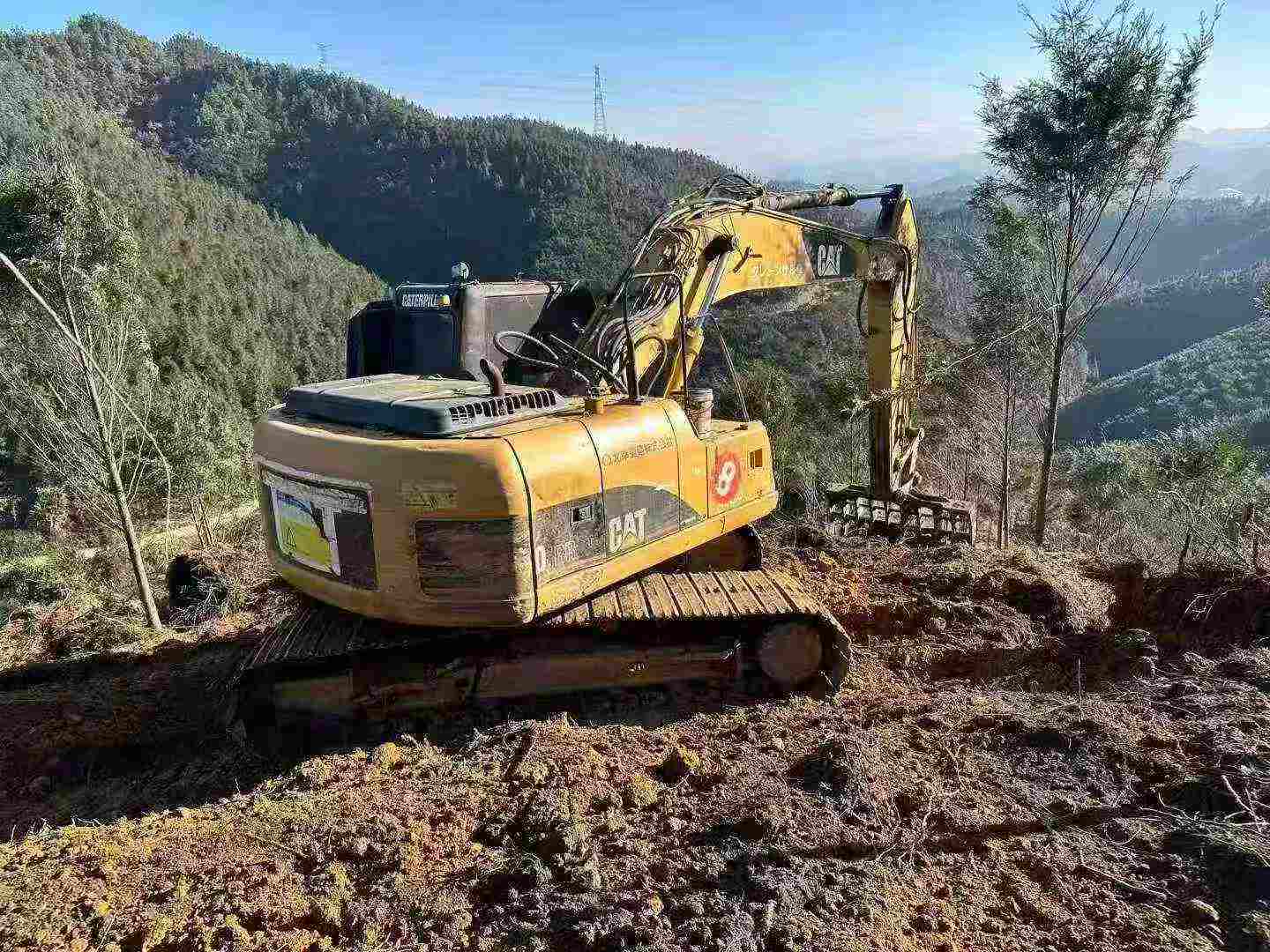 Used Caterpillar CT20 Excavator 2016 Model / 5