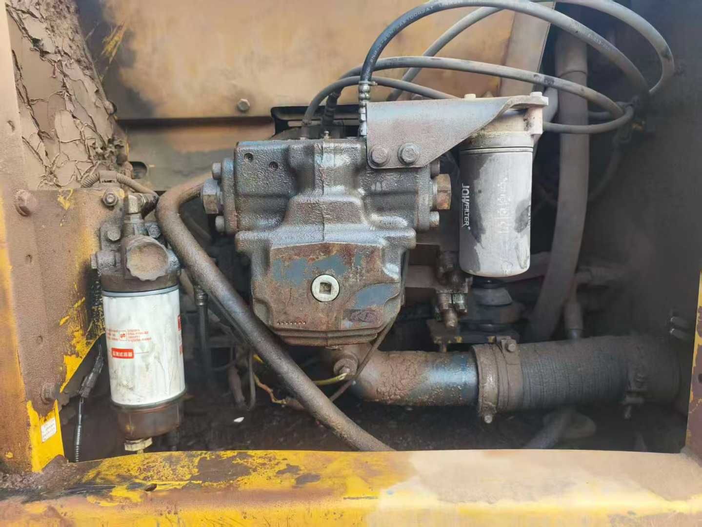 Used Komatsu PC200-8 Excavator 2016 Model / 3