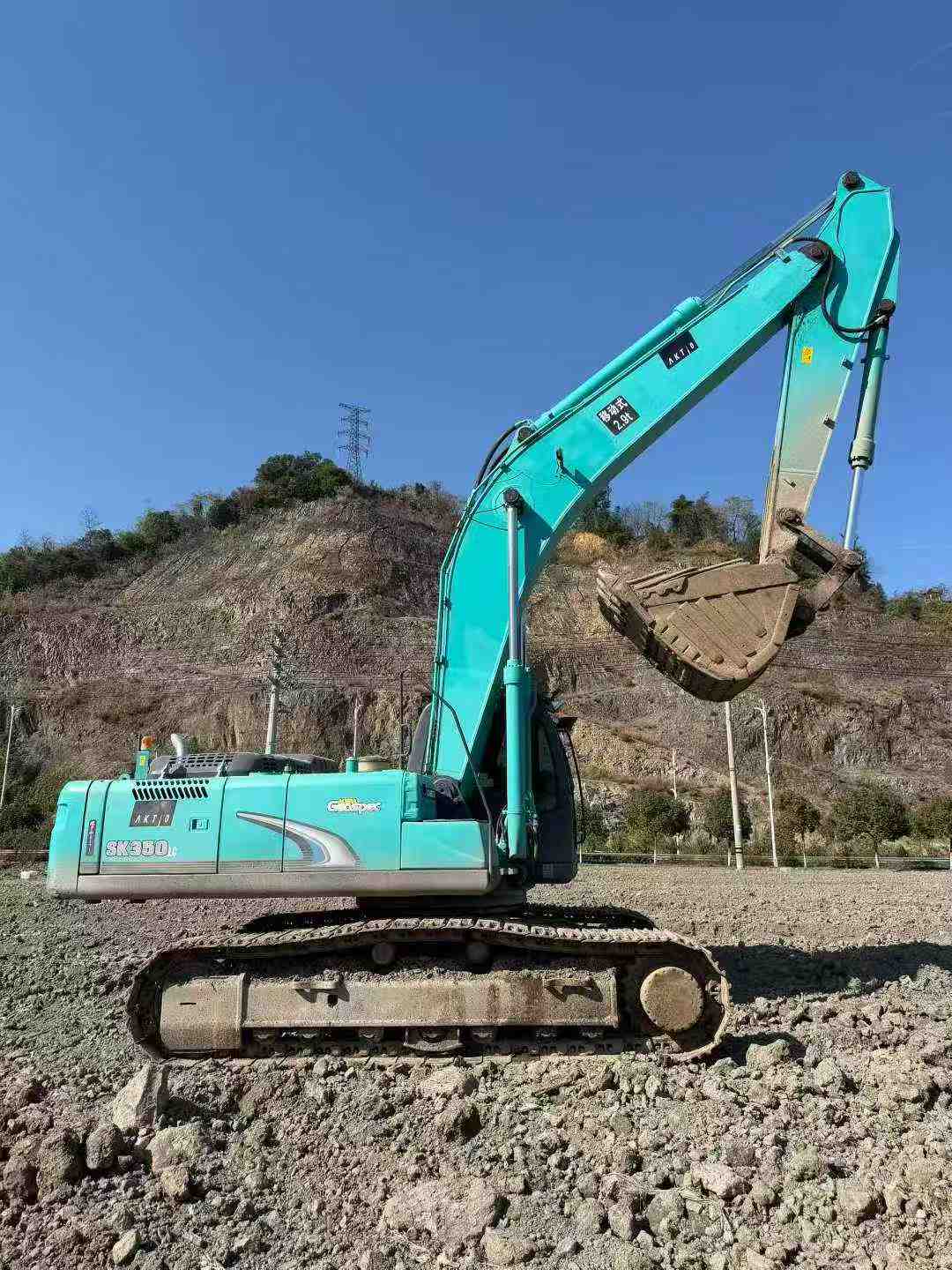 Used Kobelco SK350LC8 Excavator 2016 Model / 3