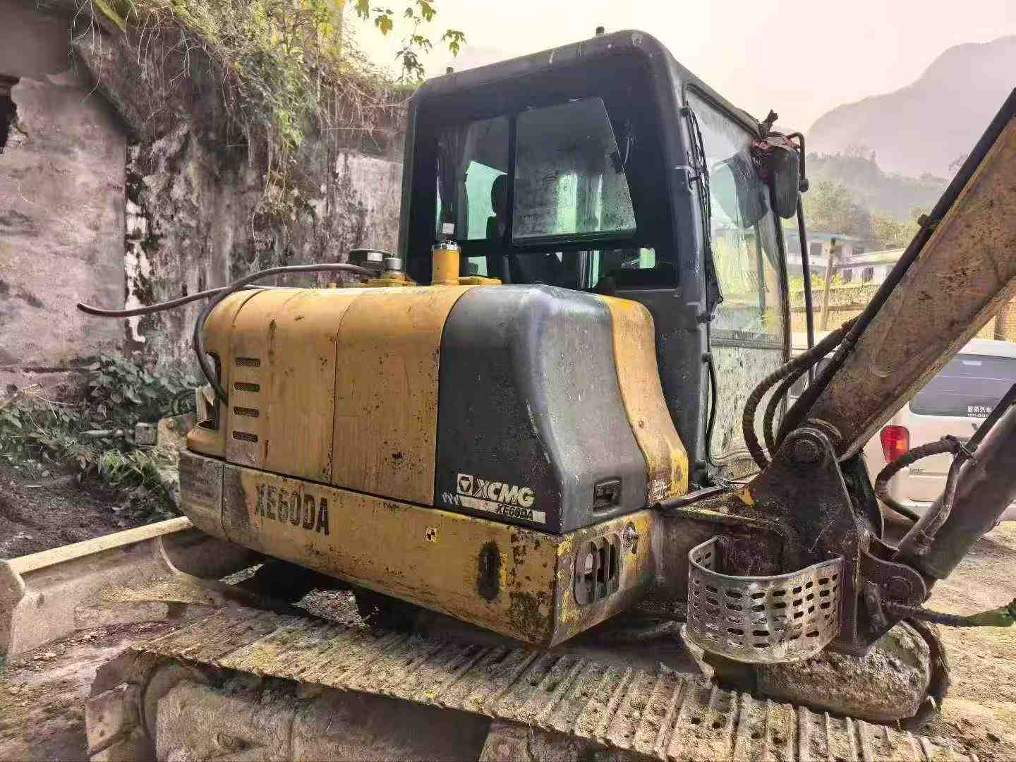 Used XCMG XE60 Excavator 2020 Model / 4