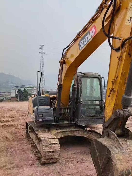Buy XCMG XE135GA Used Excavator / 1