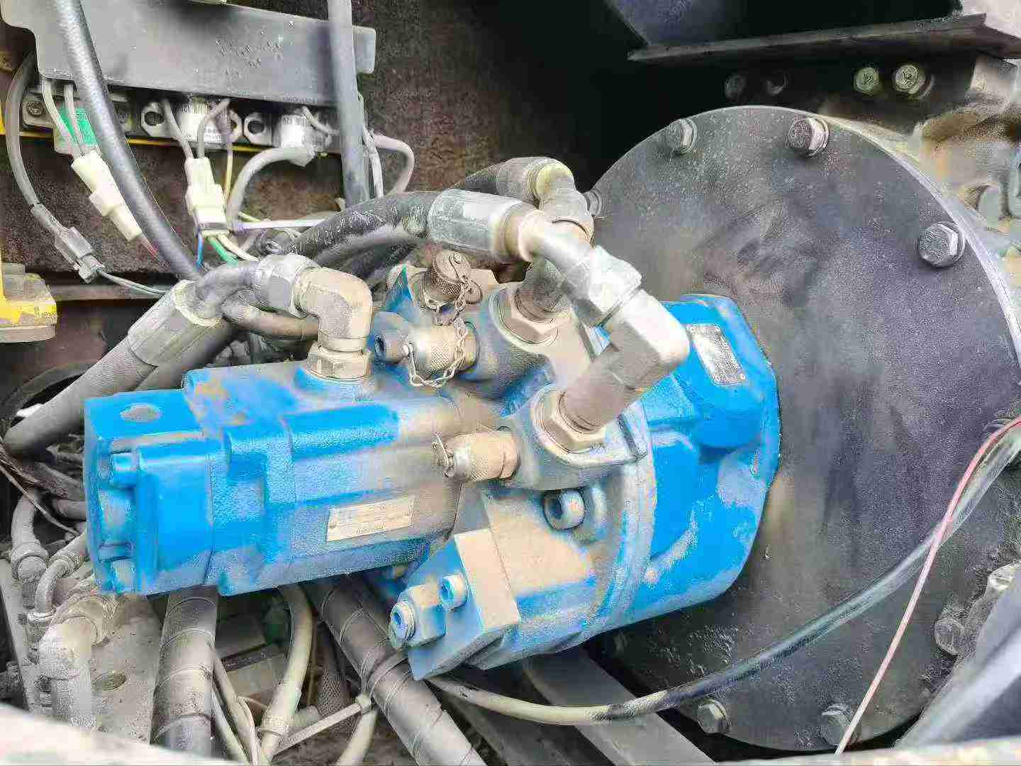 Used Hyundai HX60 Excavator 2013 Model / 3