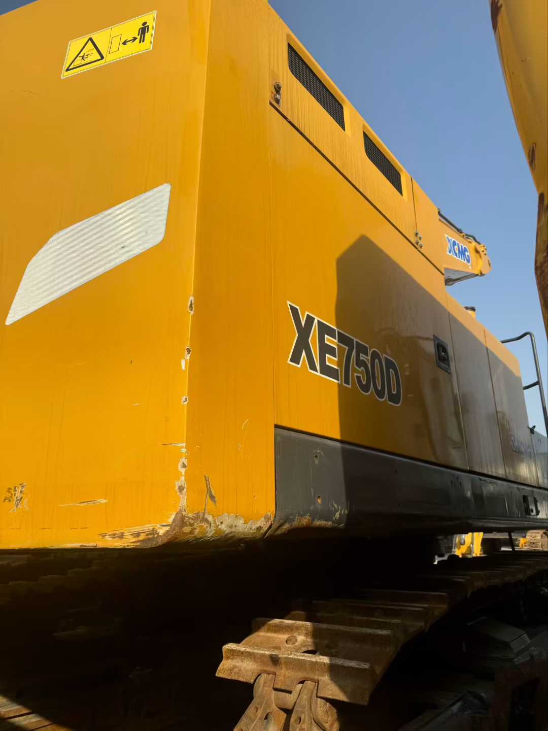 Used XCMG XE750G Excavator 2020 Model / 8