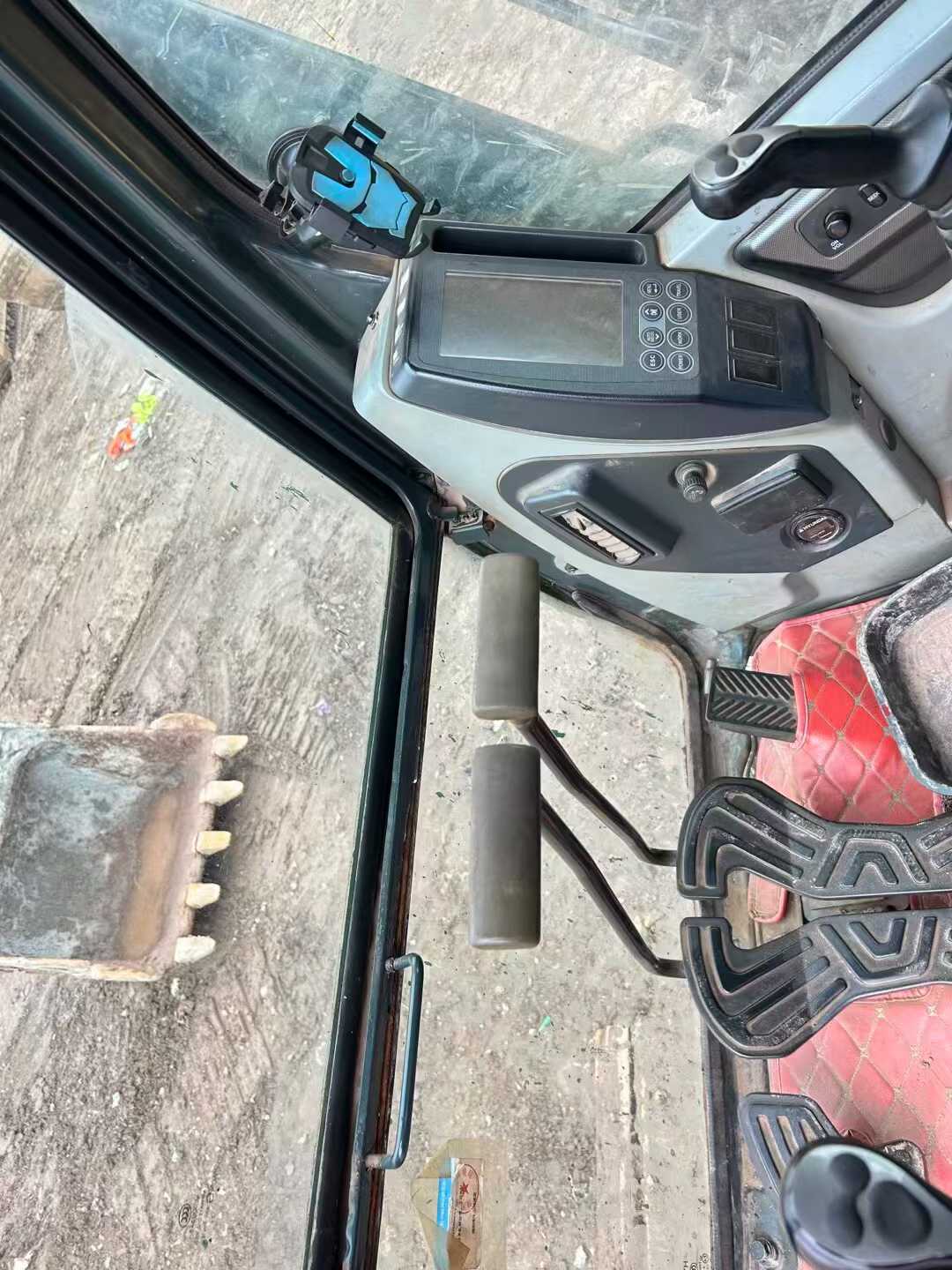 Used Hyundai R215VSN Excavator 2020 Model / 6