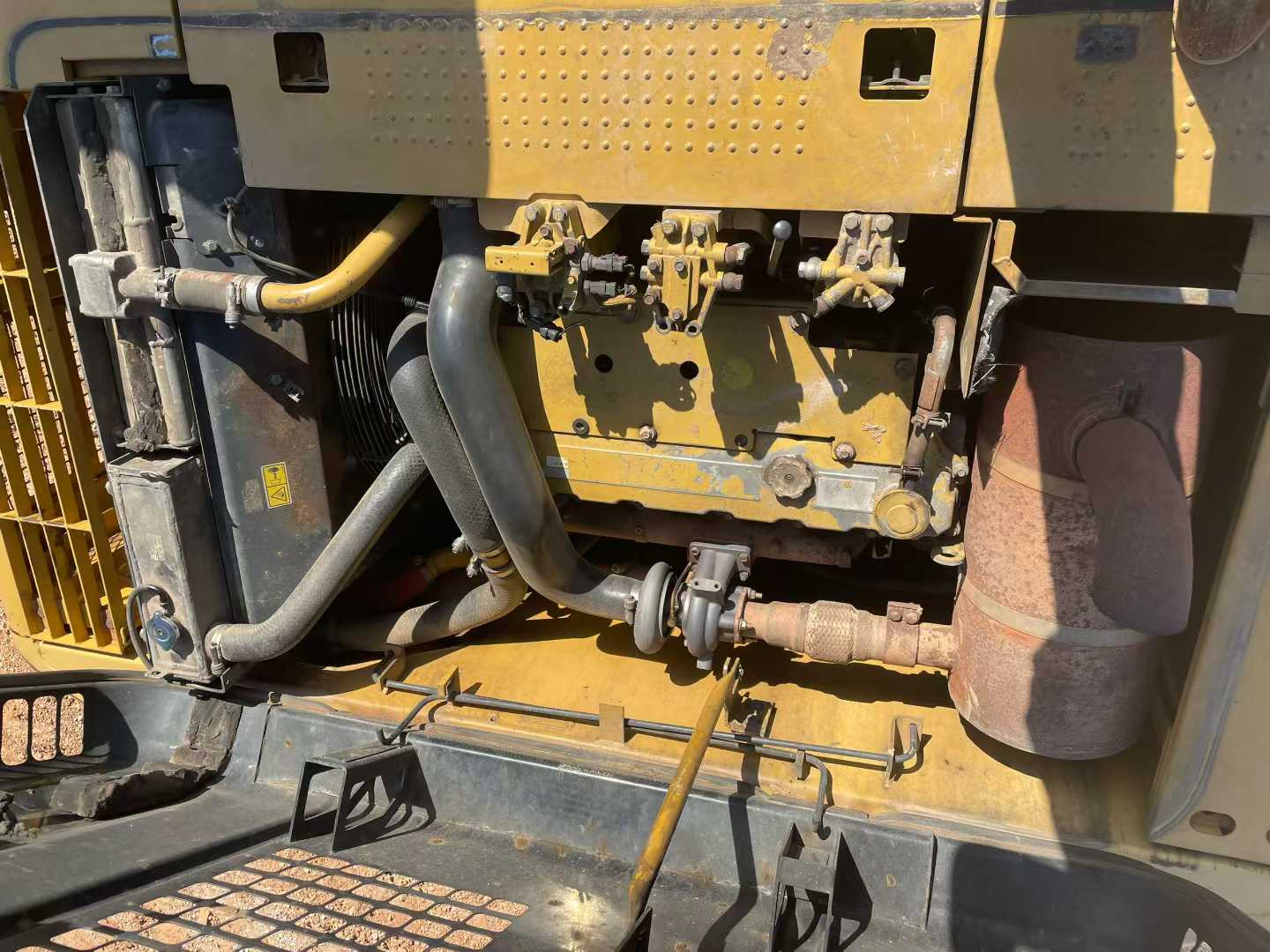 Used Caterpillar 320D Excavator 2016 Model / 3