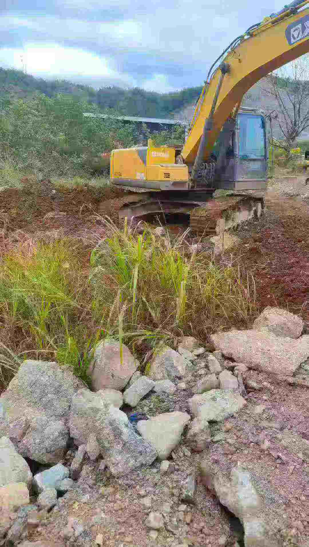 Used XCMG XE215 Excavator 2014 Model / 2