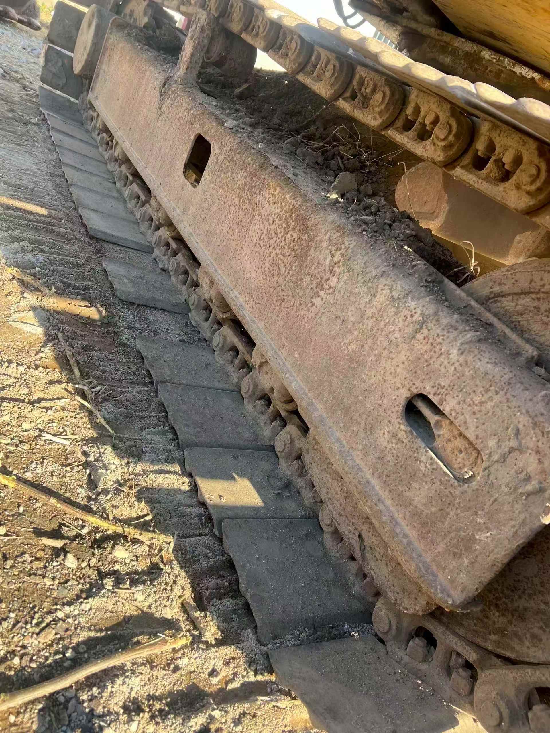 Used Komatsu PC60-7 Excavator 2010 Model / 3