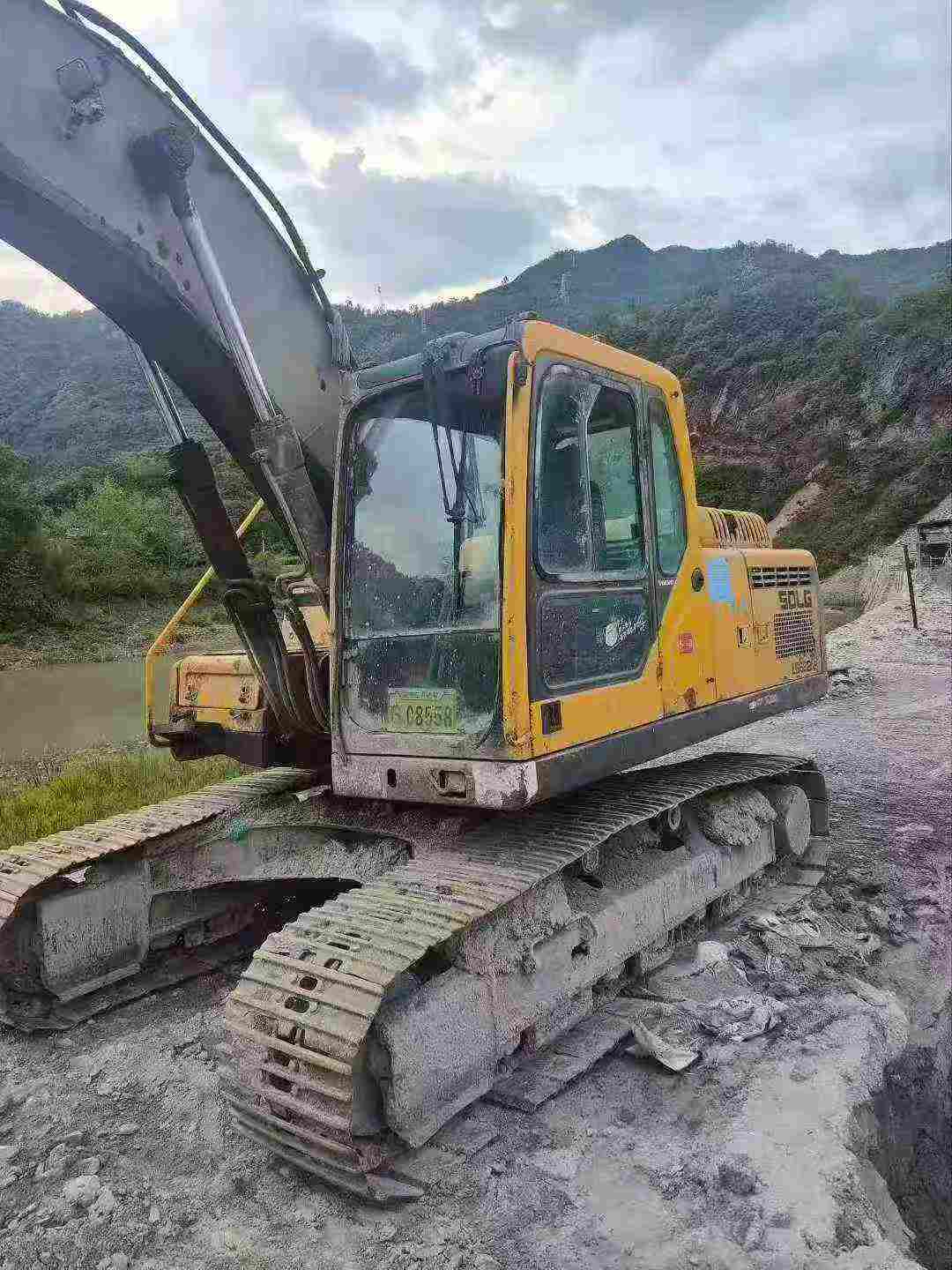 Used Volvo EC200 Excavator 2016 Model / 2