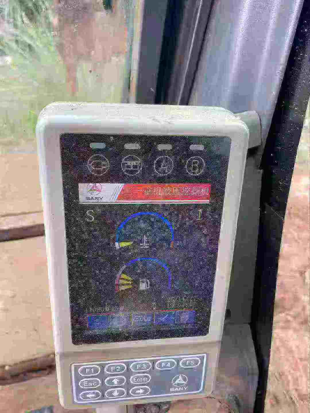 Used Sany SY135 Excavator 2016 Model / 5