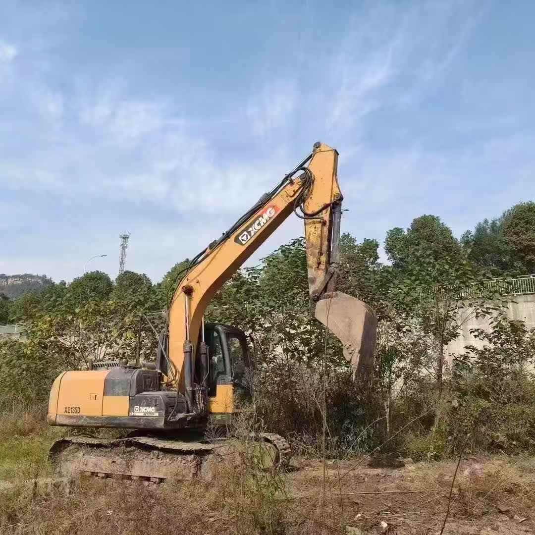 Used XCMG XE135GA Excavator 2019 Model / 3
