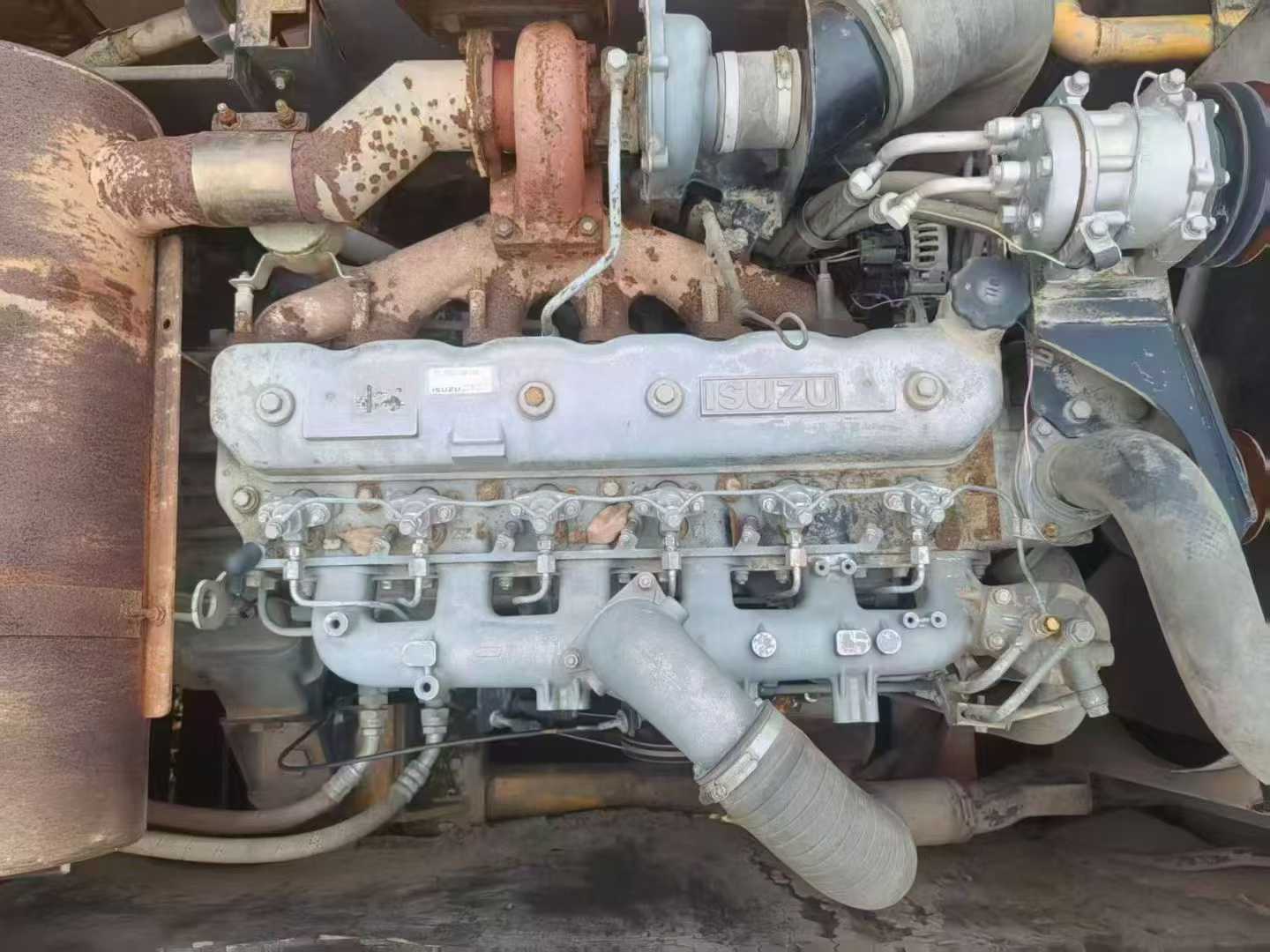 Used Kato HD1023 Excavator 2014 Model / 4