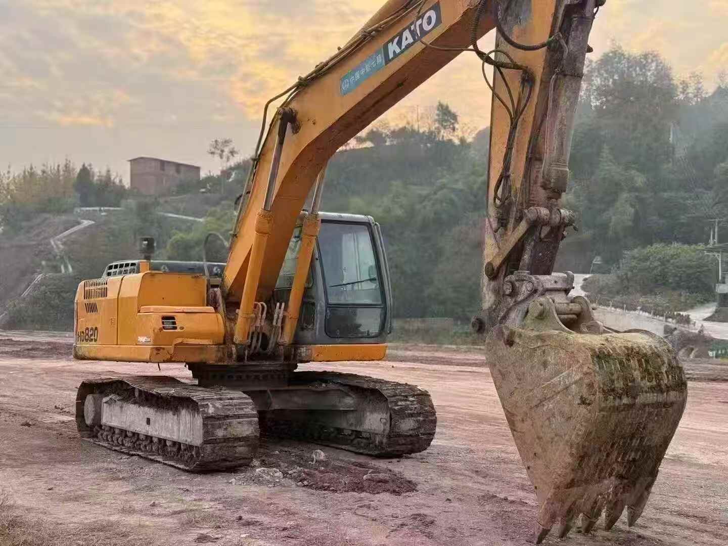 Used Kato HD820 Excavator 2021 Model / 4