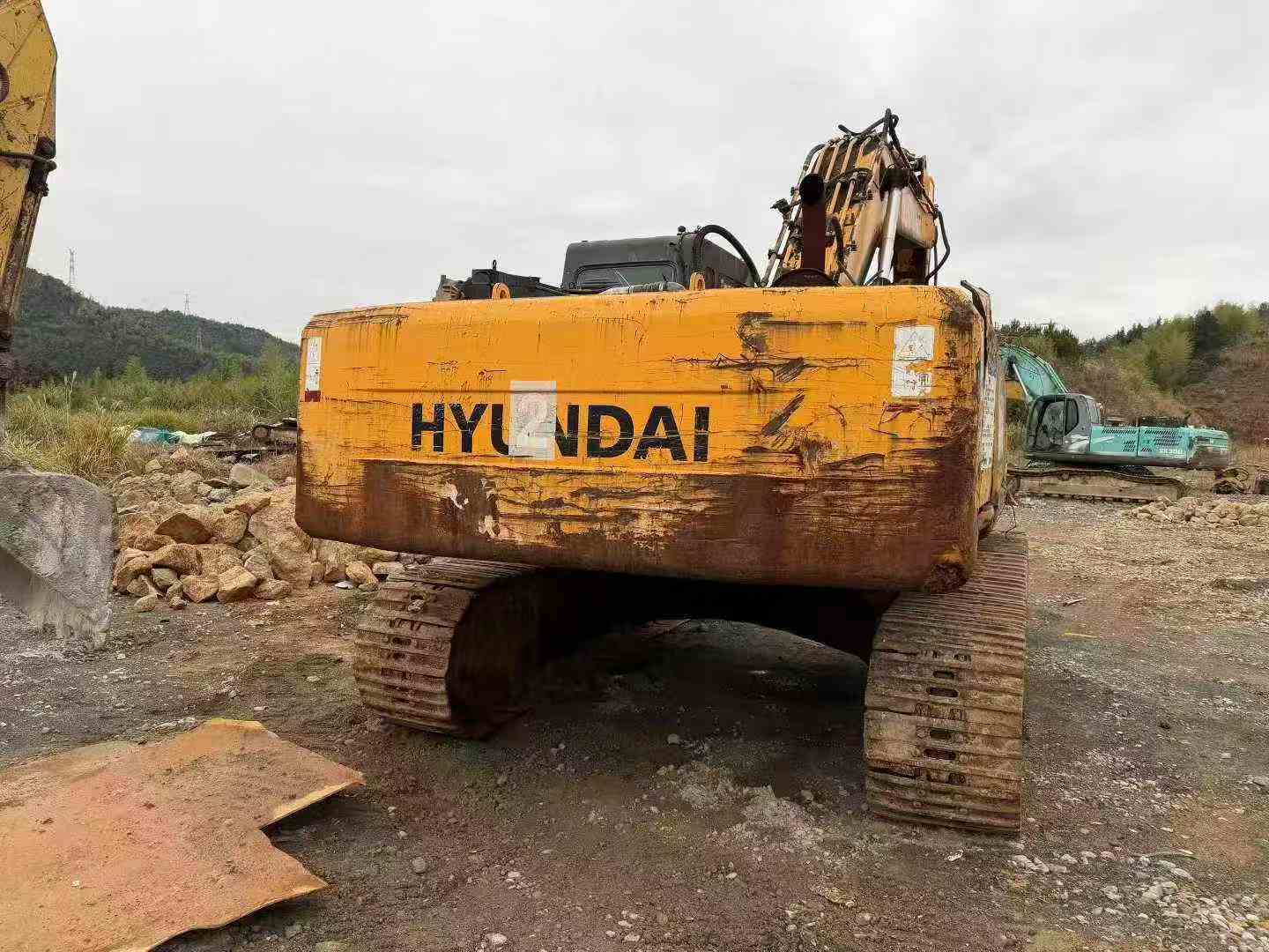 Used Hyundai R335-7 Excavator 2016 Model / 2