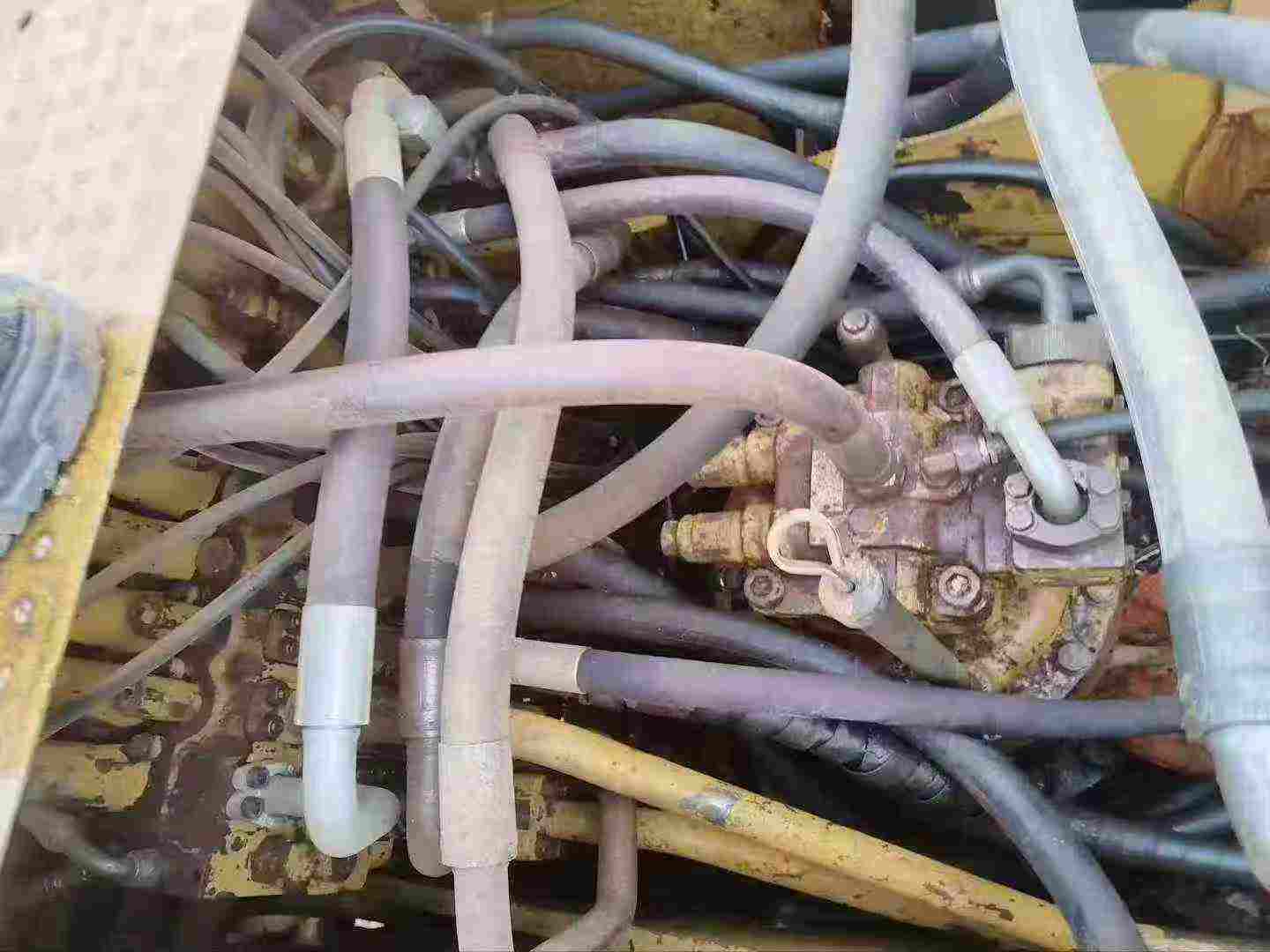 Used Caterpillar CT20 Excavator 2016 Model / 3