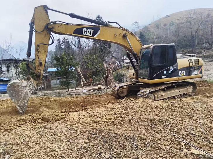 Buy Caterpillar 320D Used Excavator / 1