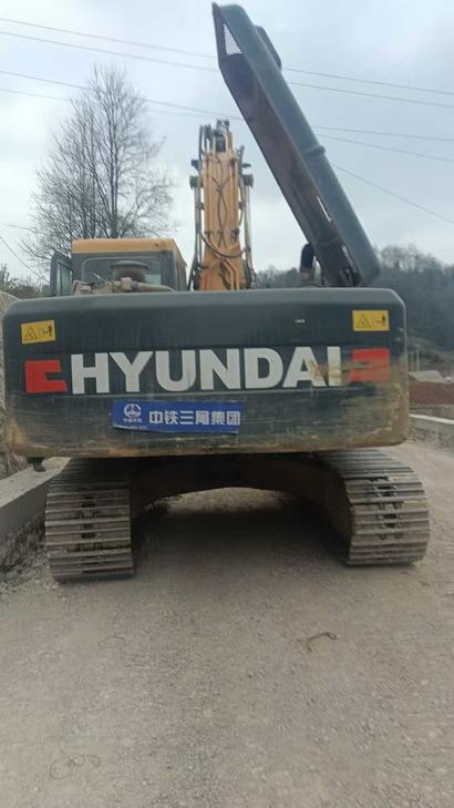 Buy Hyundai R215VS Used Excavator / 1