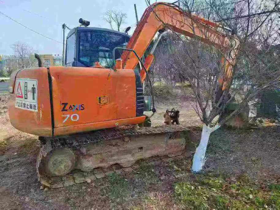 Used Hitachi ZX70 Excavator 2010 Model / 4
