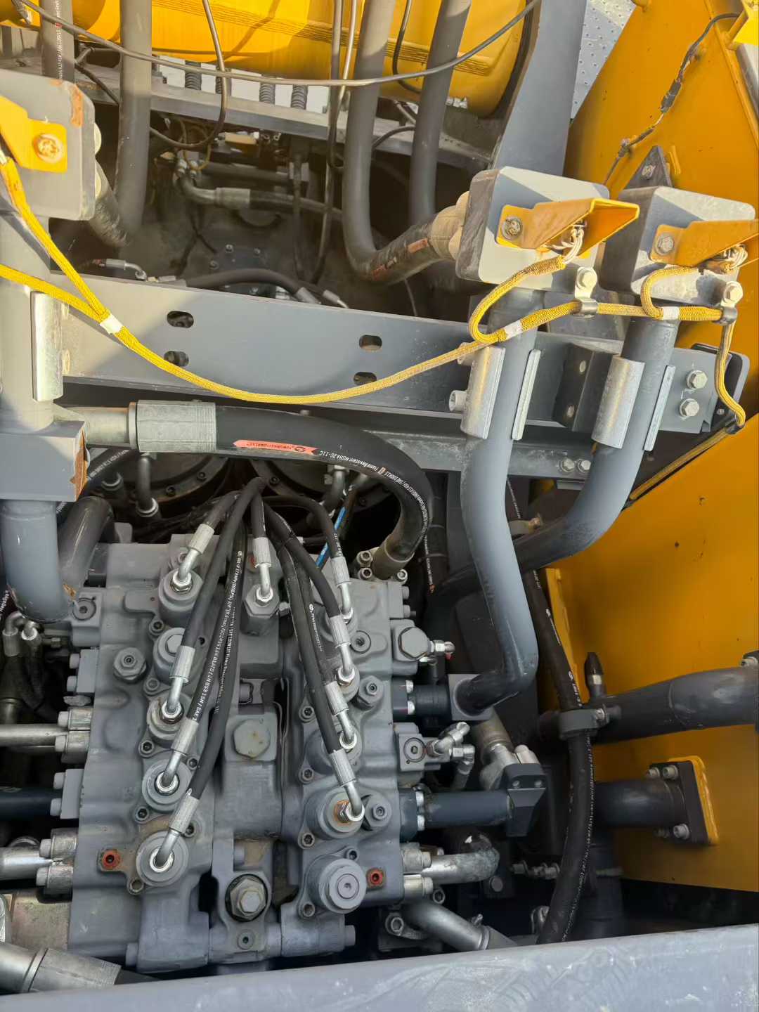 Used XCMG XE750G Excavator 2020 Model / 6