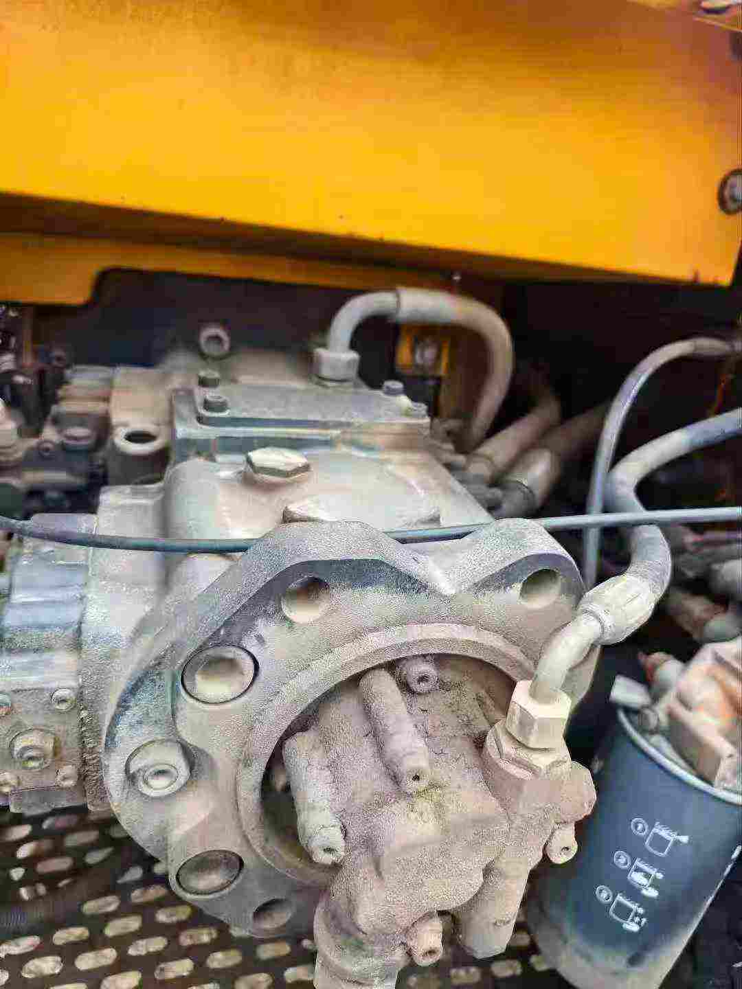 Used Sany SY215W Excavator 2014 Model / 7