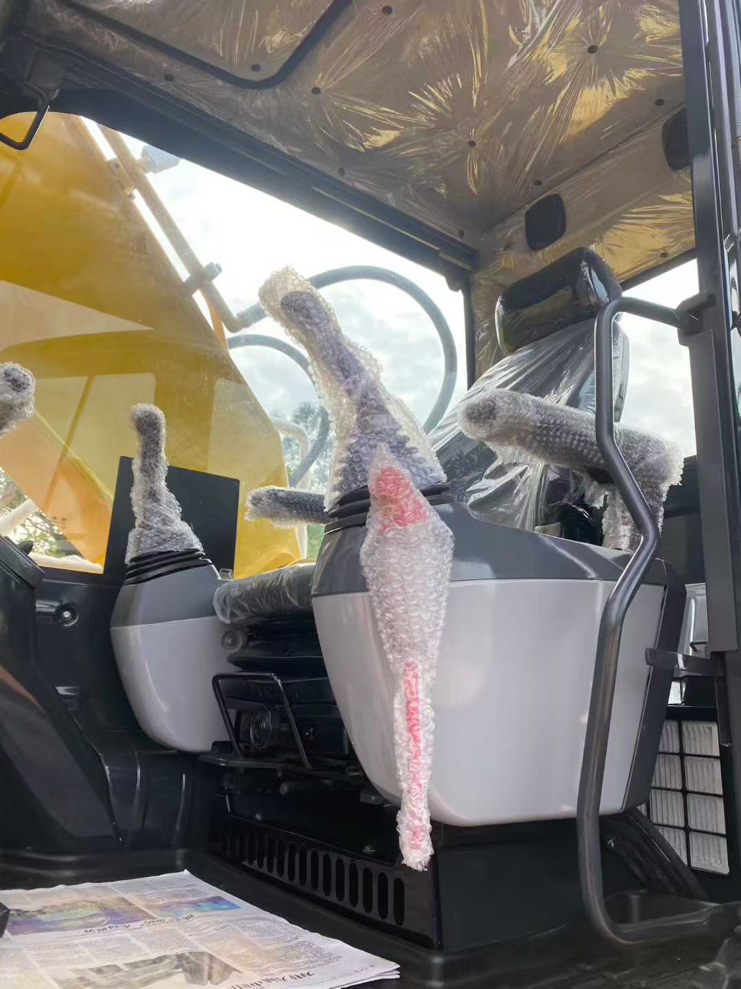 Used Komatsu PC200-8 Excavator 2016 Model / 9