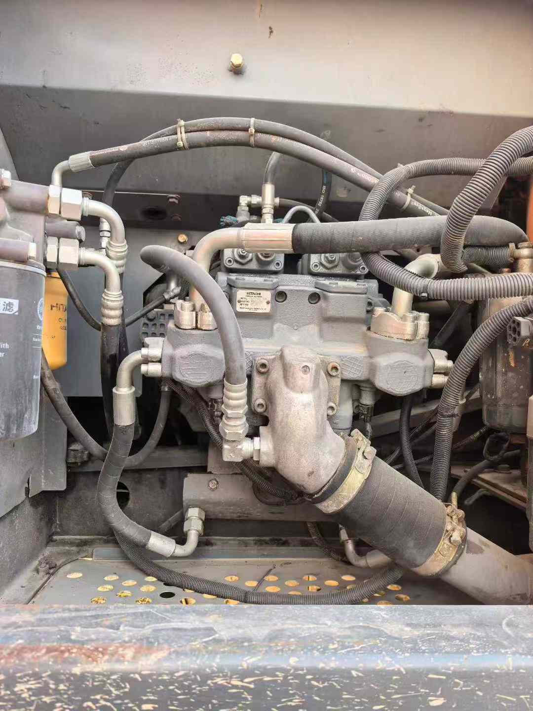 Used Hitachi ZAXIS200 Excavator 2016 Model / 3