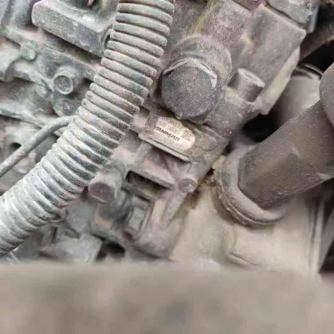 Used XCMG XE60 Excavator 2015 Model / 4