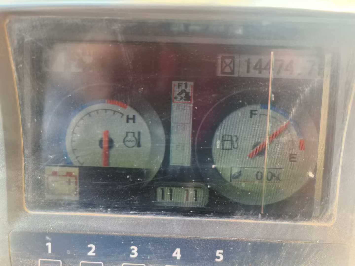 Used Hitachi ZAXIS200 Excavator 2016 Model / 8